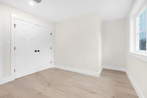 27 Eagles Lane Falmouth ME 04105