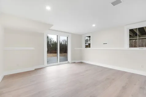 27 Eagles Lane Falmouth ME 04105