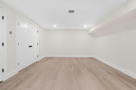 27 Eagles Lane Falmouth ME 04105