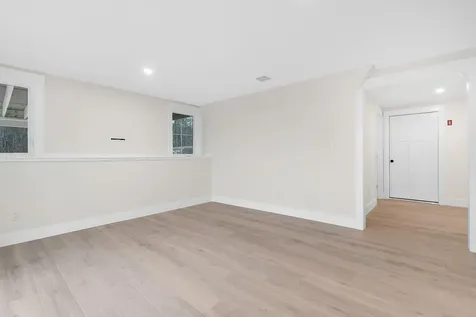 27 Eagles Lane Falmouth ME 04105