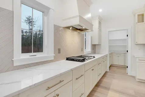 27 Eagles Lane Falmouth ME 04105
