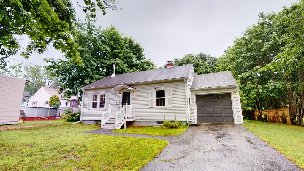 12 Sunset Avenue Auburn ME 04210
