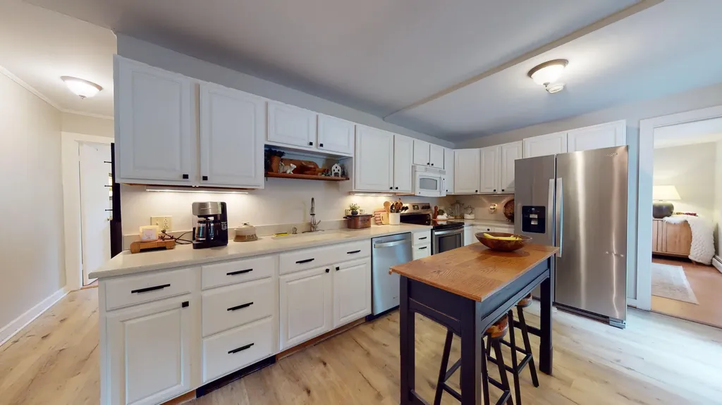 12 Sunset Avenue Auburn ME 04210