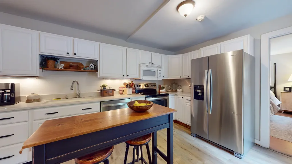 12 Sunset Avenue Auburn ME 04210
