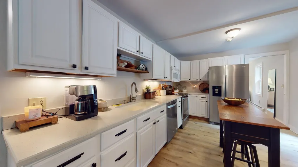 12 Sunset Avenue Auburn ME 04210