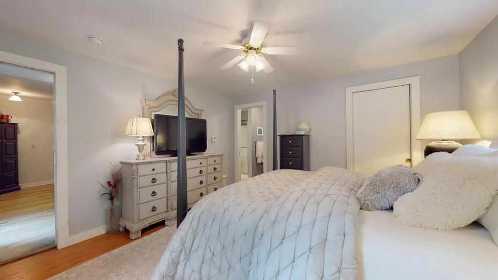 12 Sunset Avenue Auburn ME 04210