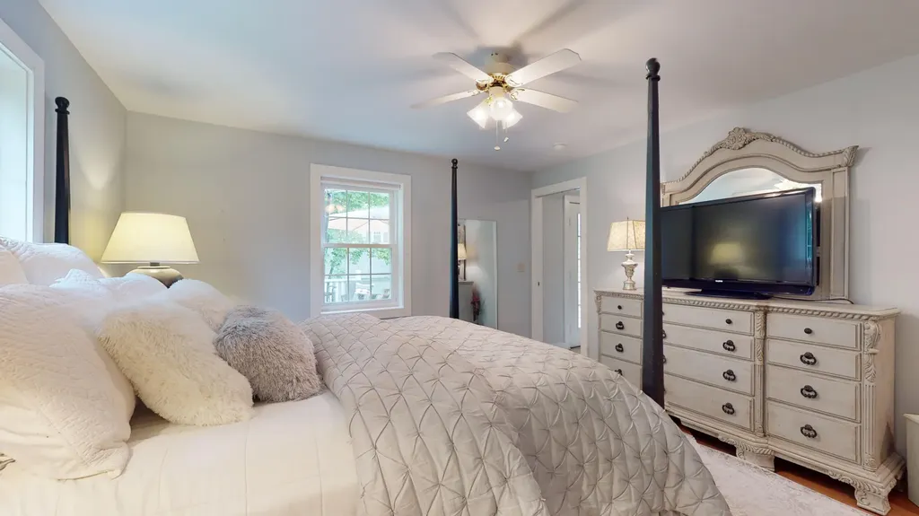 12 Sunset Avenue Auburn ME 04210