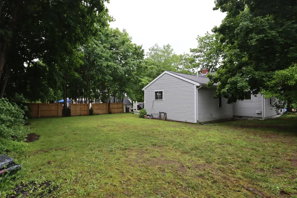 12 Sunset Avenue Auburn ME 04210