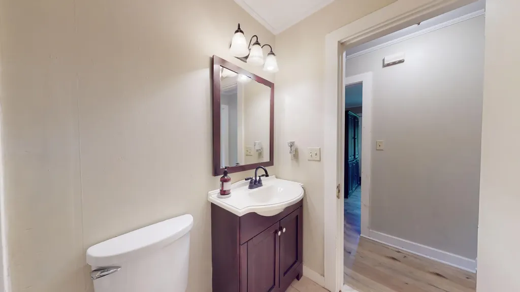 12 Sunset Avenue Auburn ME 04210
