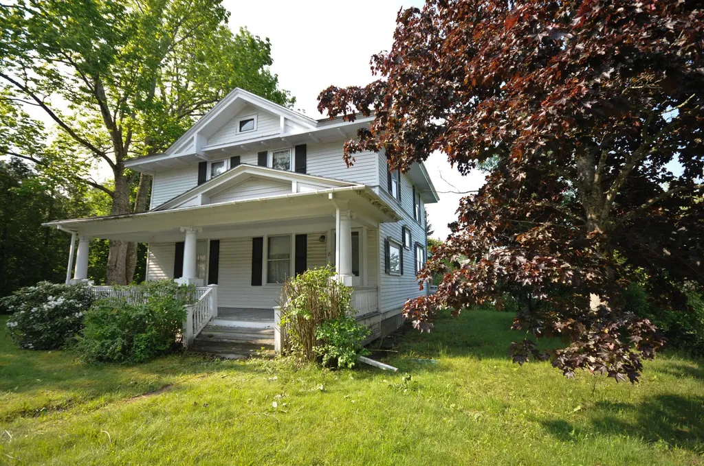 18 Main Street Franklin ME 04634