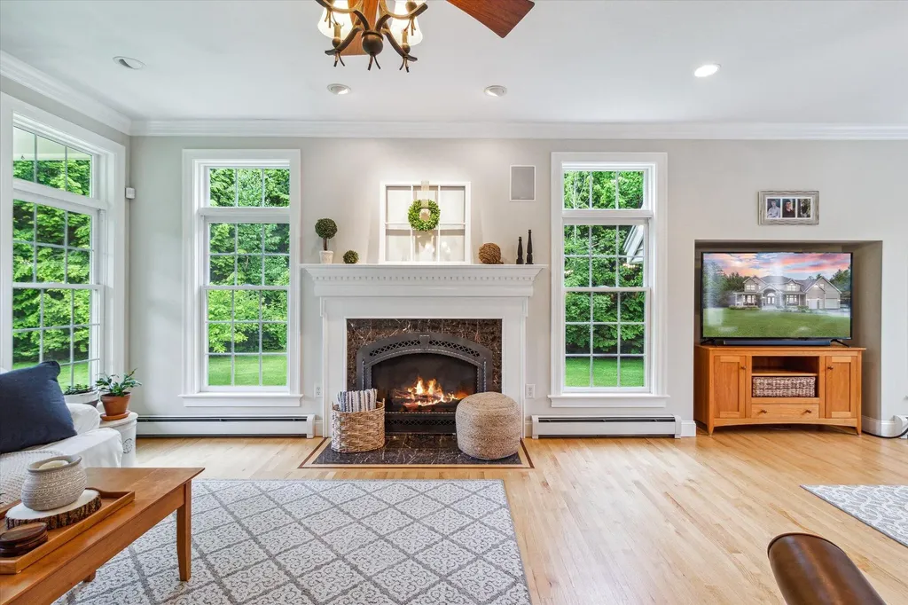 11 Liberty Lane Gorham ME 04038