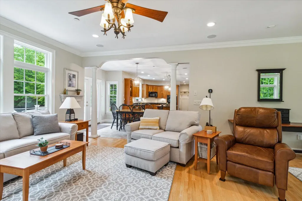 11 Liberty Lane Gorham ME 04038