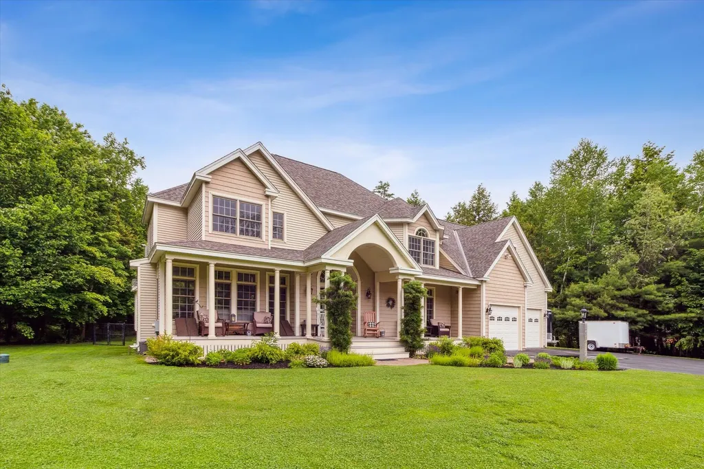 11 Liberty Lane Gorham ME 04038