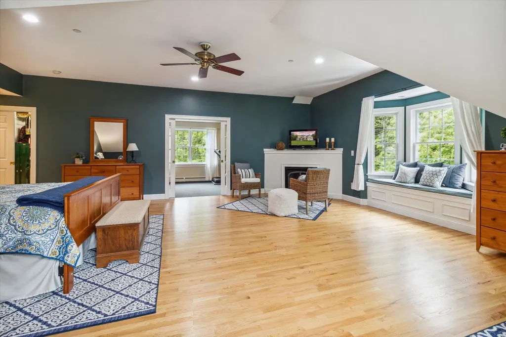 11 Liberty Lane Gorham ME 04038
