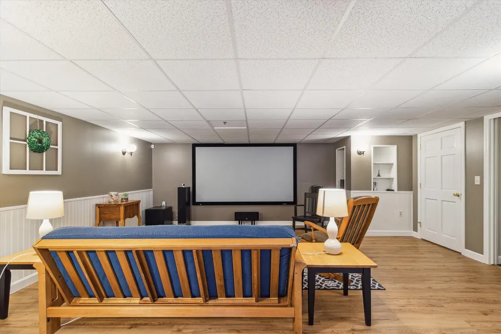 11 Liberty Lane Gorham ME 04038