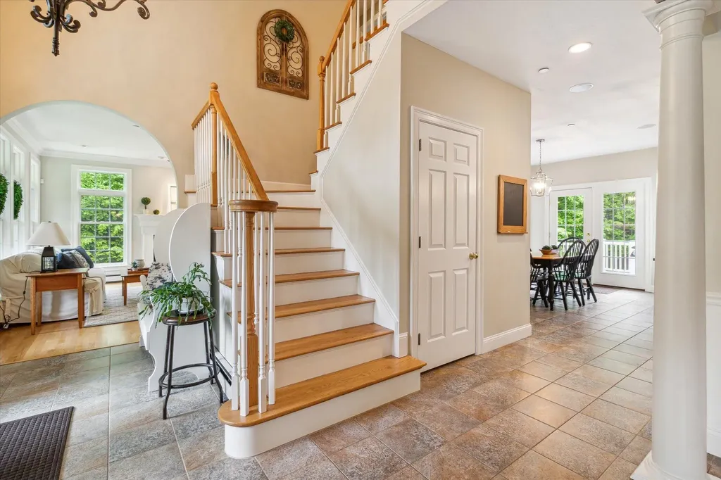 11 Liberty Lane Gorham ME 04038