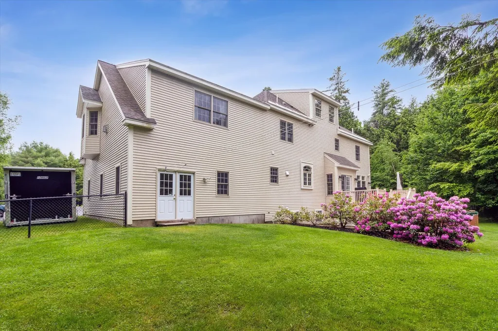 11 Liberty Lane Gorham ME 04038