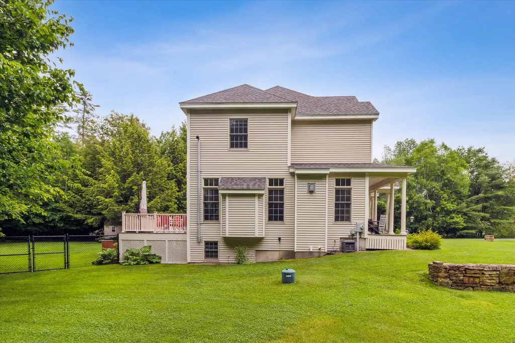 11 Liberty Lane Gorham ME 04038