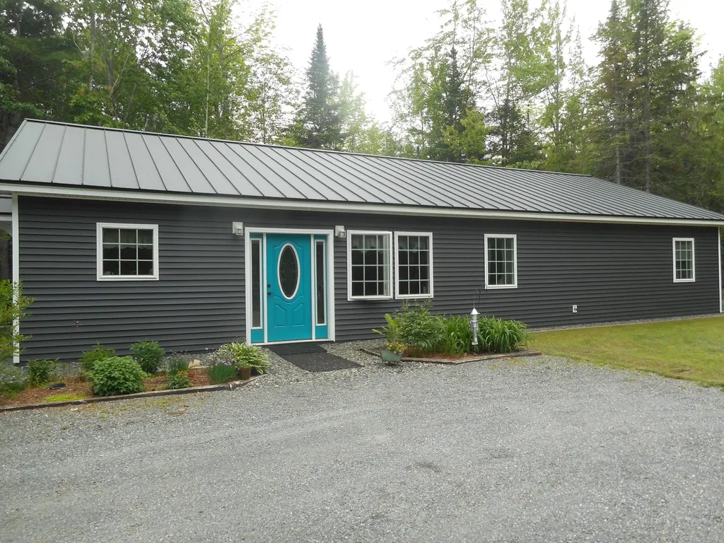 19 Lost View Lane Levant ME 04456