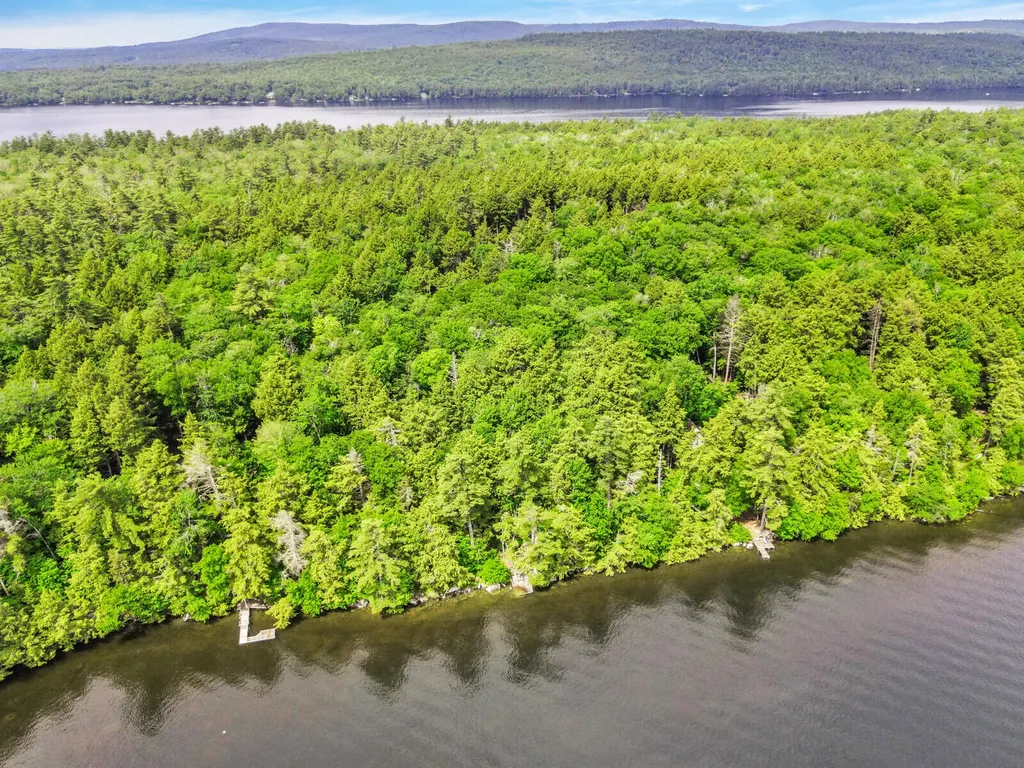 58 Hoyt Island Belgrade ME 04917