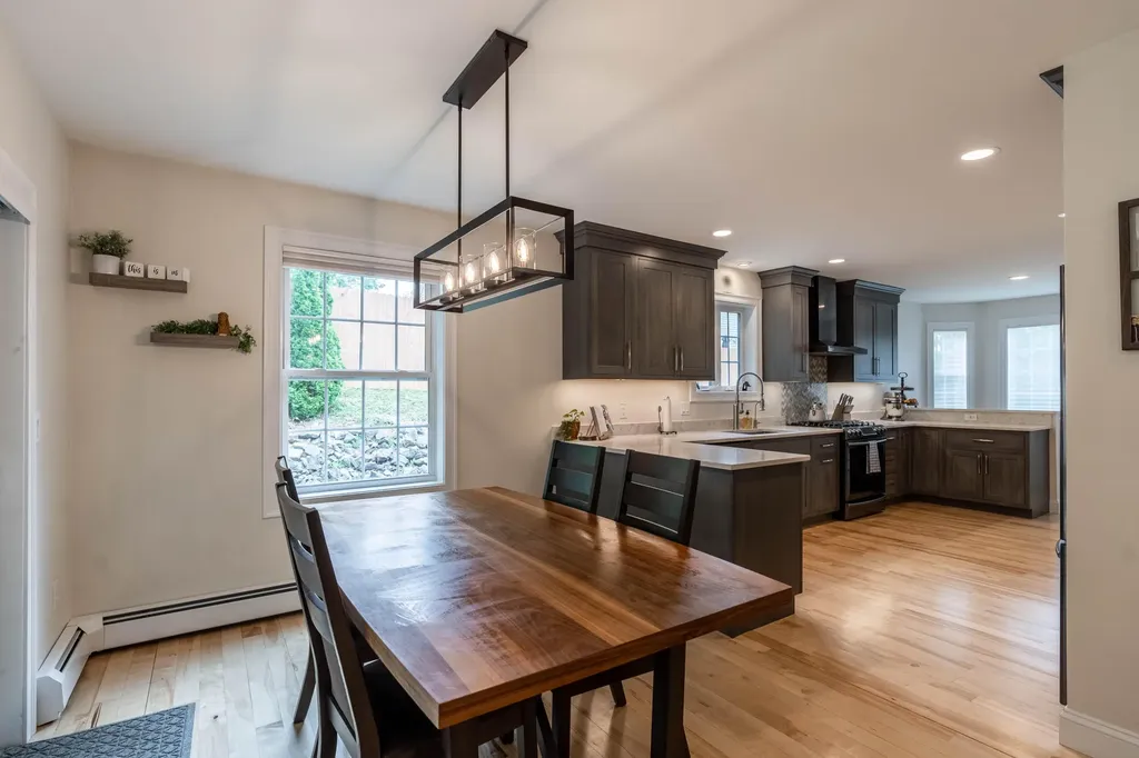 539 Auburn Street Portland ME 04103