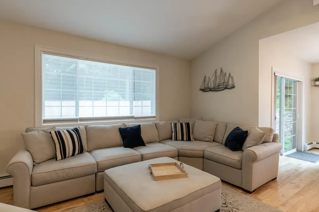 539 Auburn Street Portland ME 04103