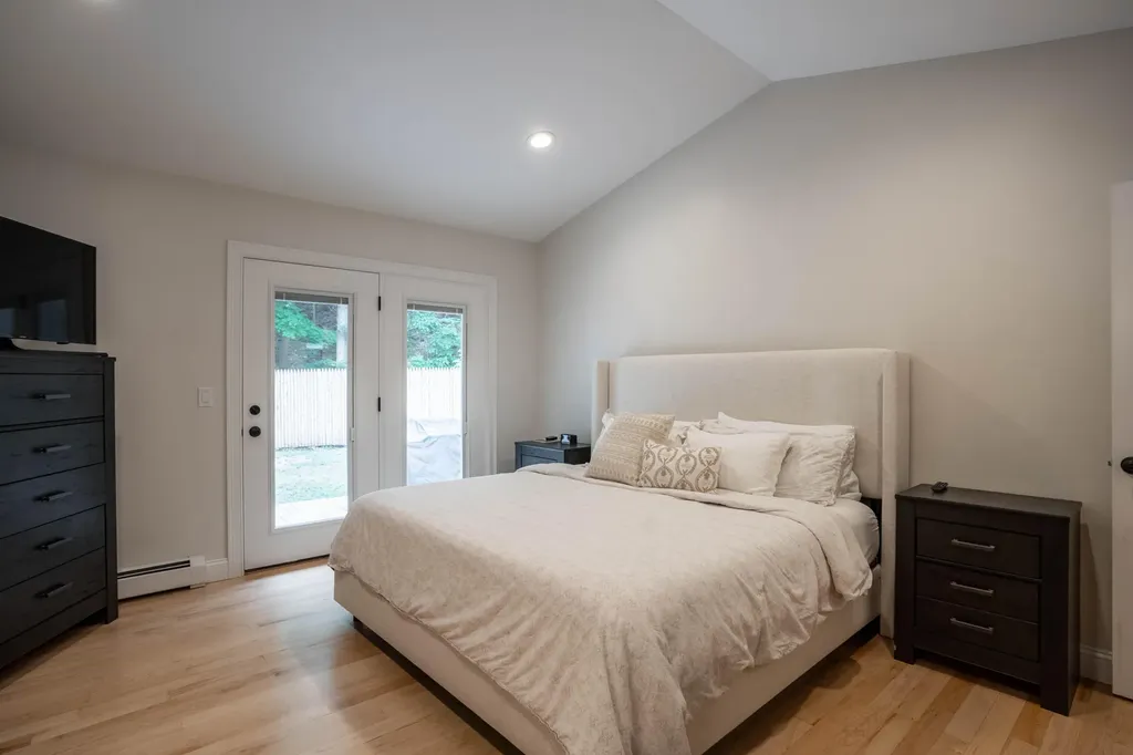 539 Auburn Street Portland ME 04103