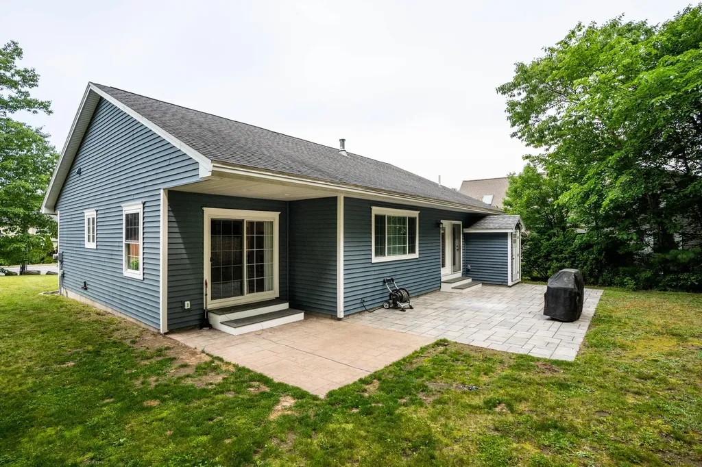 539 Auburn Street Portland ME 04103