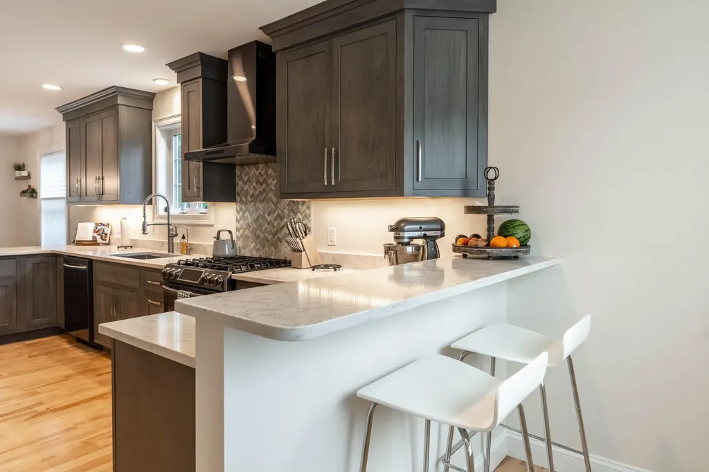539 Auburn Street Portland ME 04103
