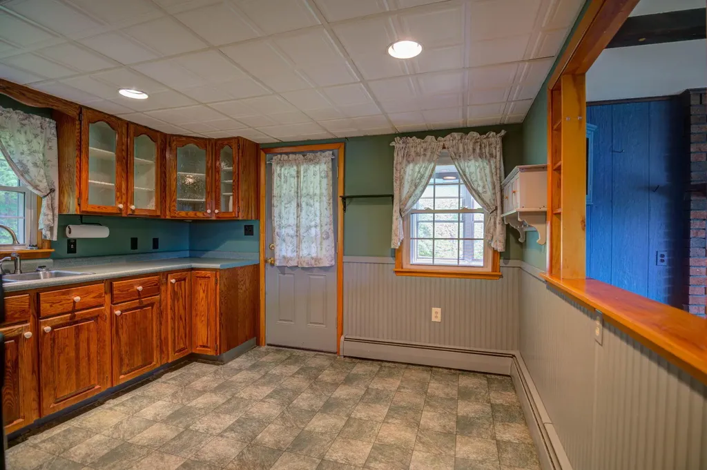 674 Greenwood Road Norway ME 04268