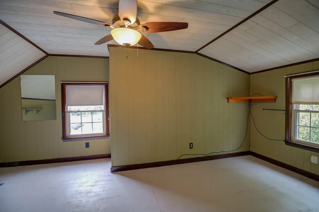 674 Greenwood Road Norway ME 04268
