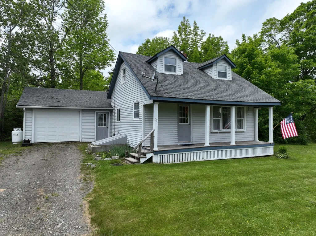 59 Playhouse Lane Whiting ME 04691