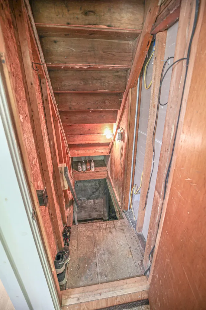 59 Playhouse Lane Whiting ME 04691