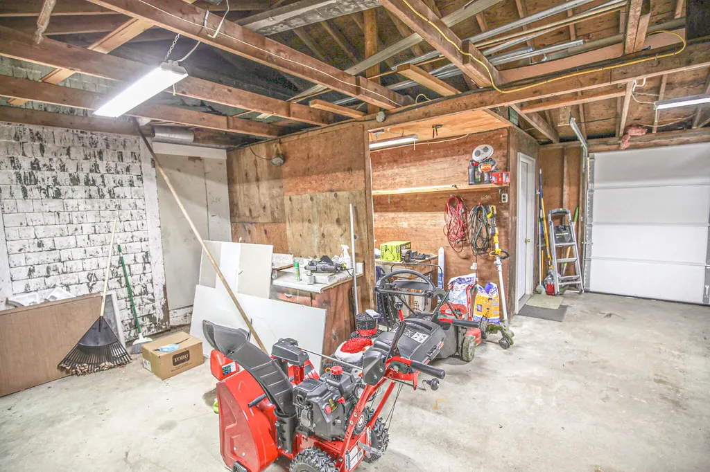 59 Playhouse Lane Whiting ME 04691