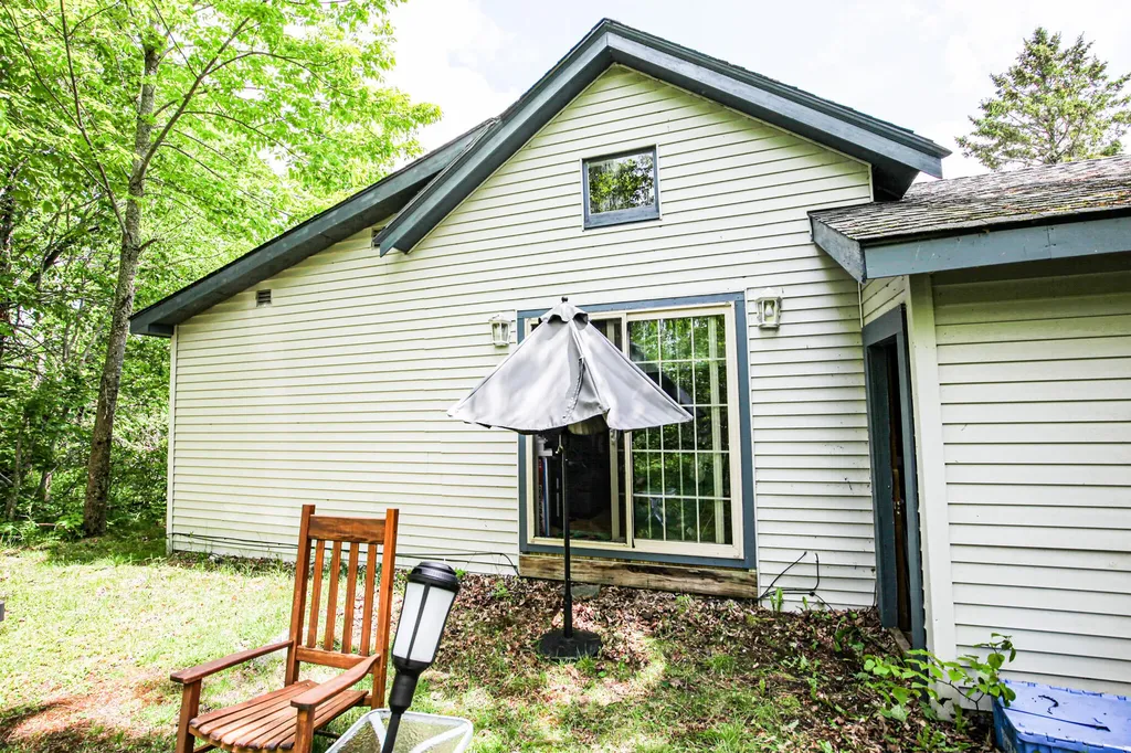59 Playhouse Lane Whiting ME 04691