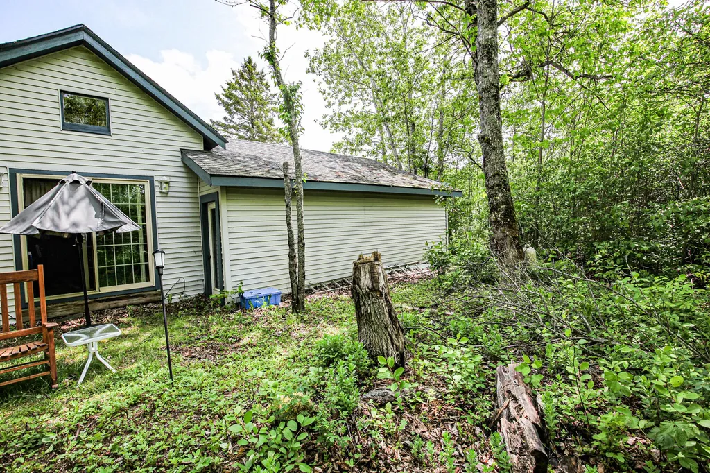 59 Playhouse Lane Whiting ME 04691