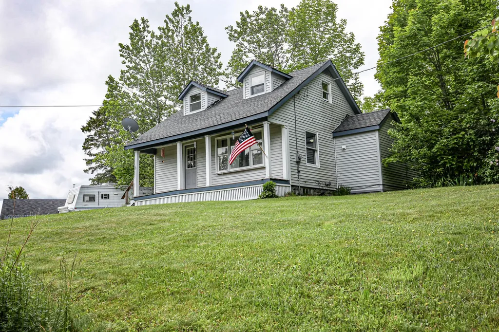 59 Playhouse Lane Whiting ME 04691