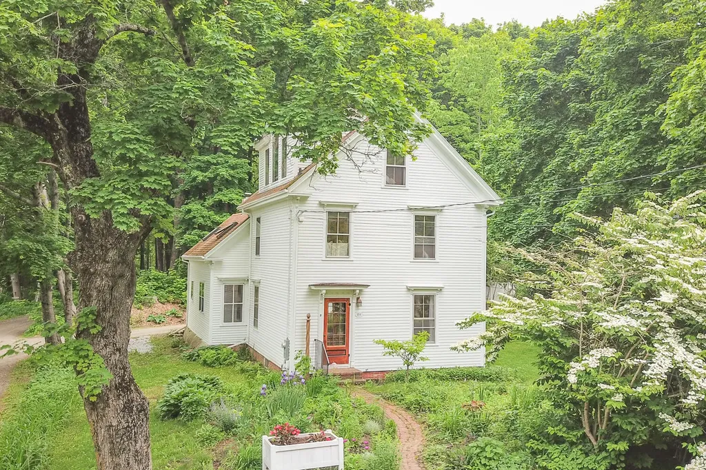154 Union Street Rockport ME 04856
