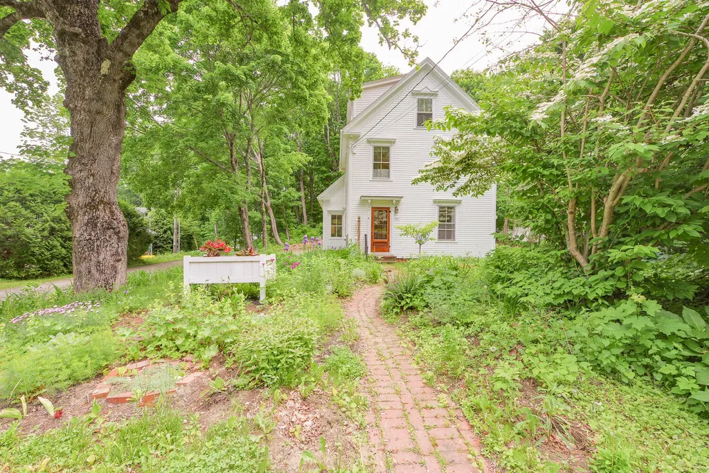 154 Union Street Rockport ME 04856