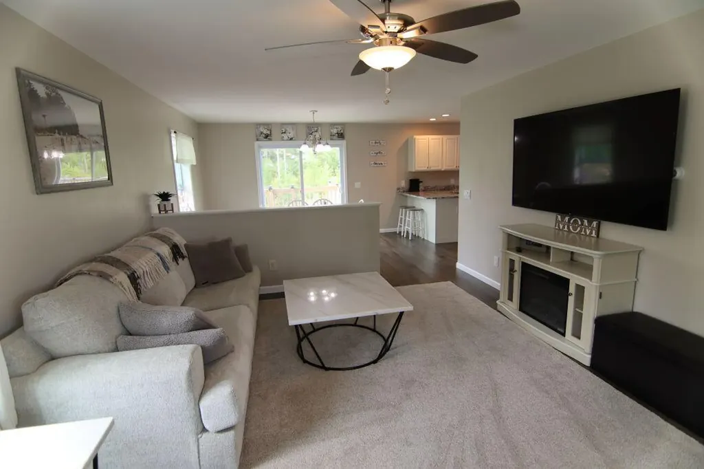 64 Tilden Way Lamoine ME 04605