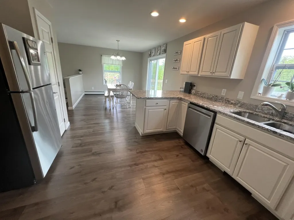 64 Tilden Way Lamoine ME 04605