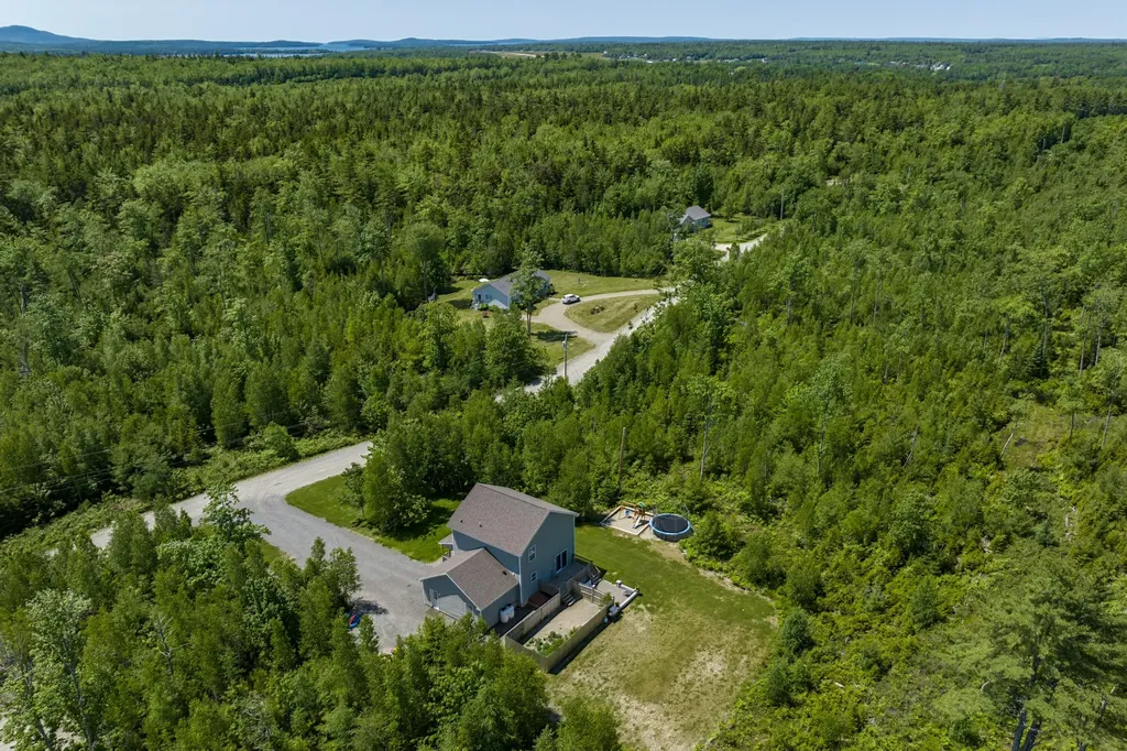 64 Tilden Way Lamoine ME 04605