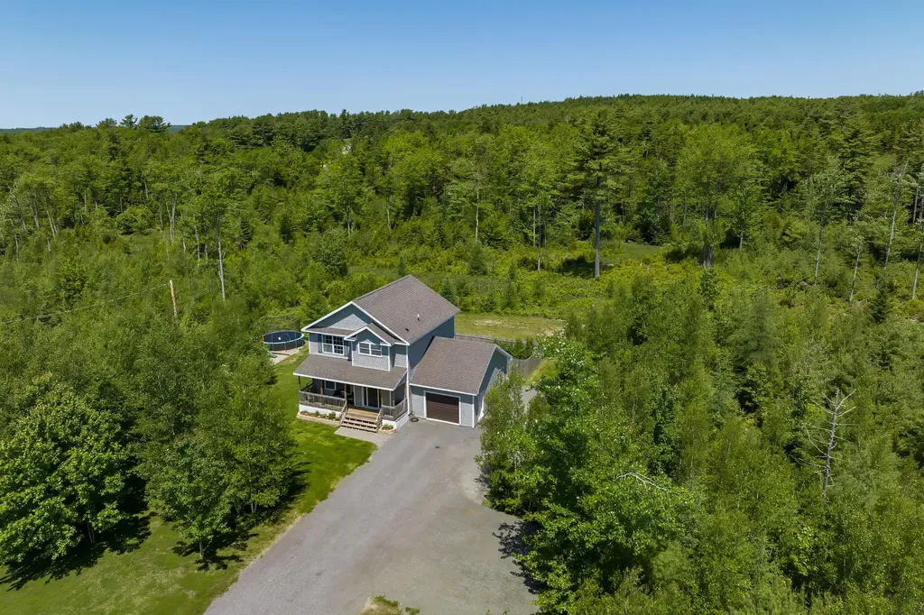 64 Tilden Way Lamoine ME 04605