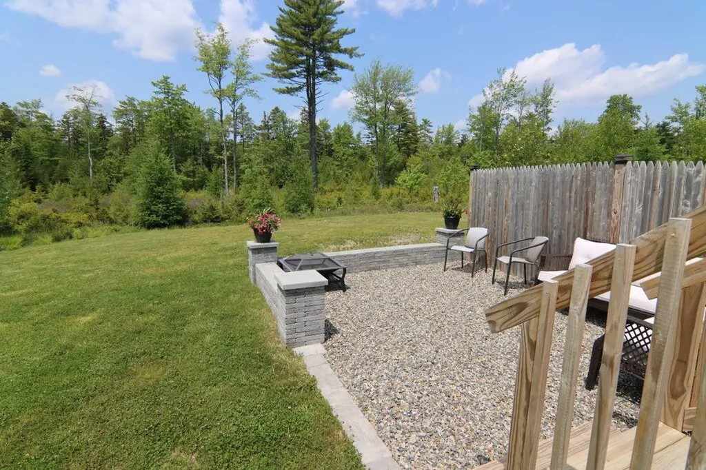 64 Tilden Way Lamoine ME 04605