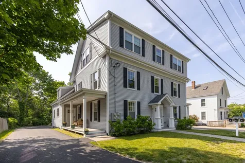 18 Newmarch Street Kittery ME 03904