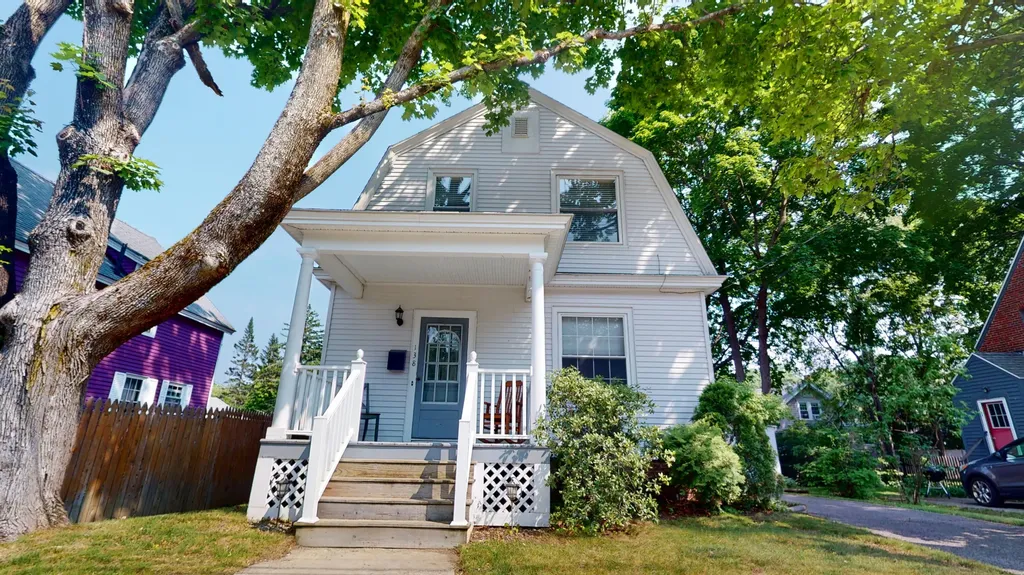138 Davis Avenue Auburn ME 04210