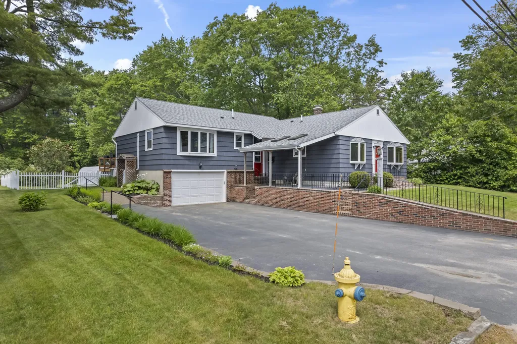 40 Stanwood Street Brunswick ME 04011