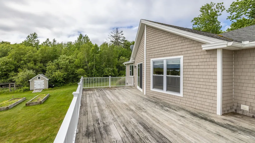 104 Upper Bluff Road Northport ME 04849
