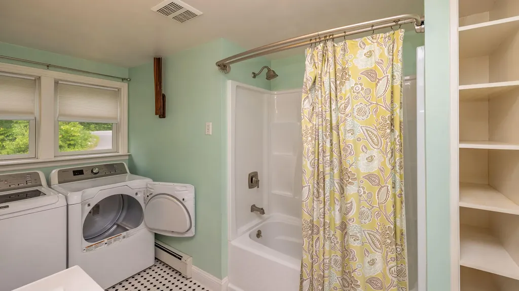 104 Upper Bluff Road Northport ME 04849