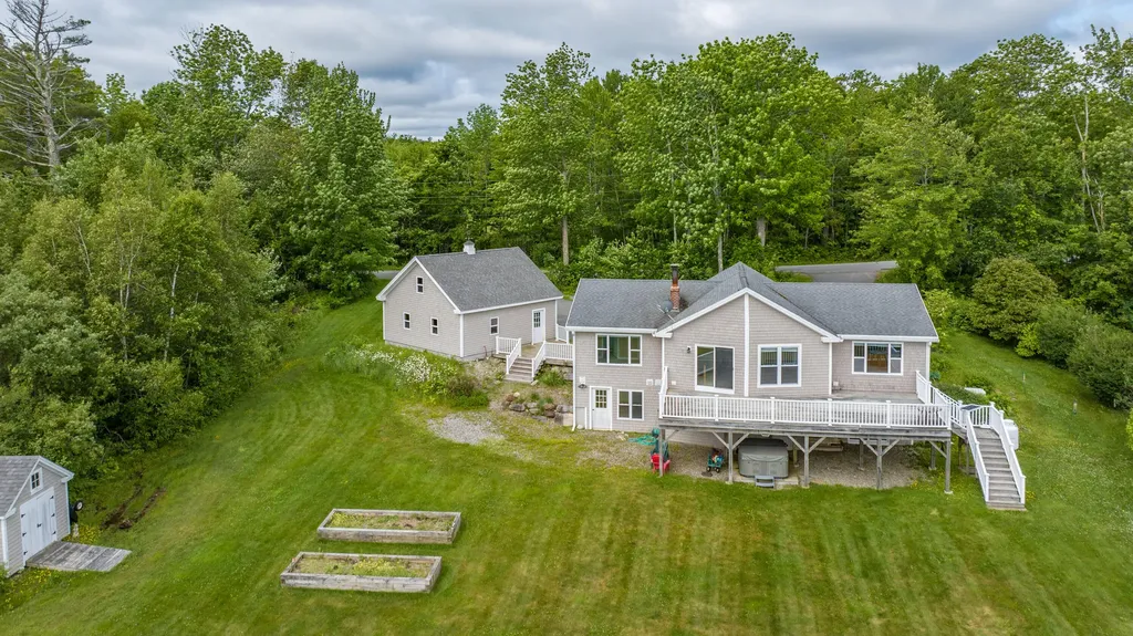 104 Upper Bluff Road Northport ME 04849